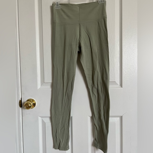 Aritzia TnaBUTTER Leggings - Green - Picture 1 of 3